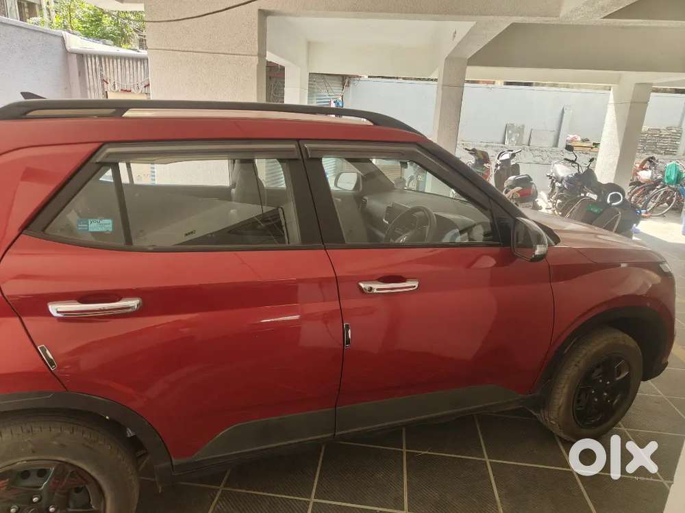 Hyundai Venue Petrol 2024