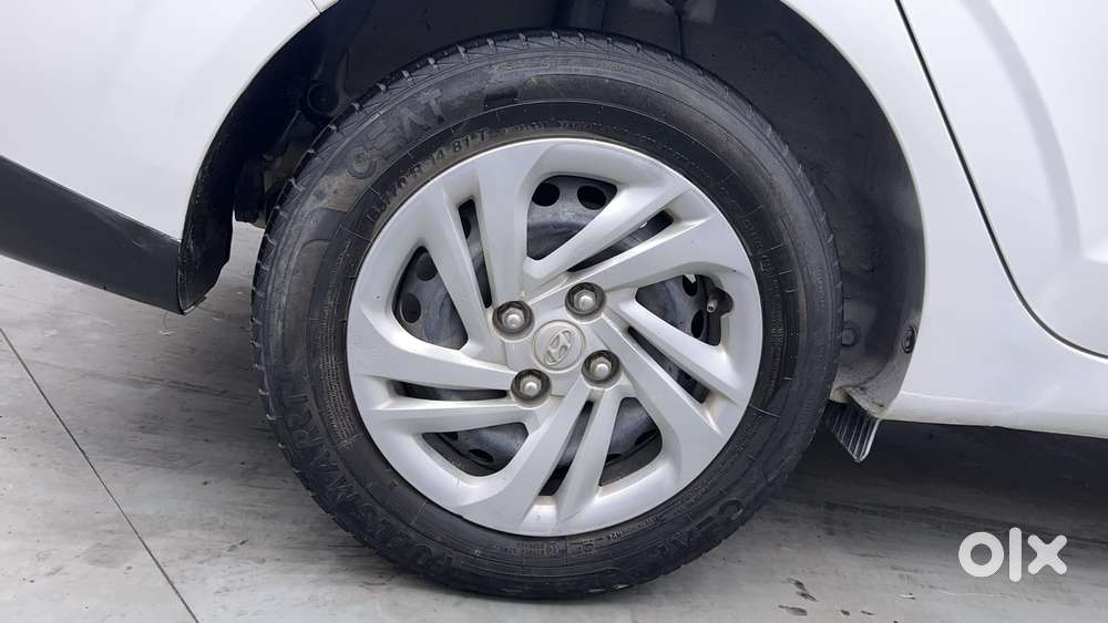 Hyundai Aura [2023-ongoing] 1.2 S Petrol Manual, 2022, Petrol