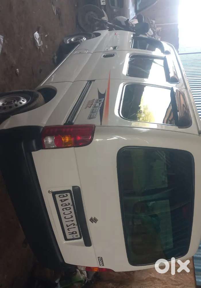 Maruti Suzuki Eeco 2024 Petrol Well Maintained