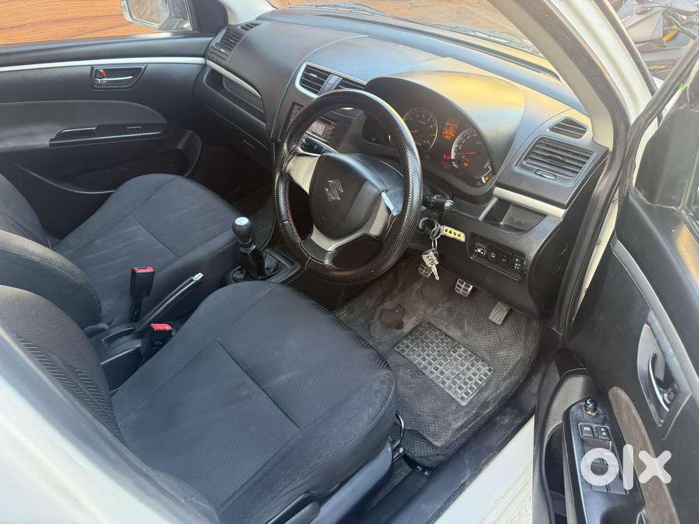 Maruti Suzuki Swift Vxi Optional, 2014, Petrol
