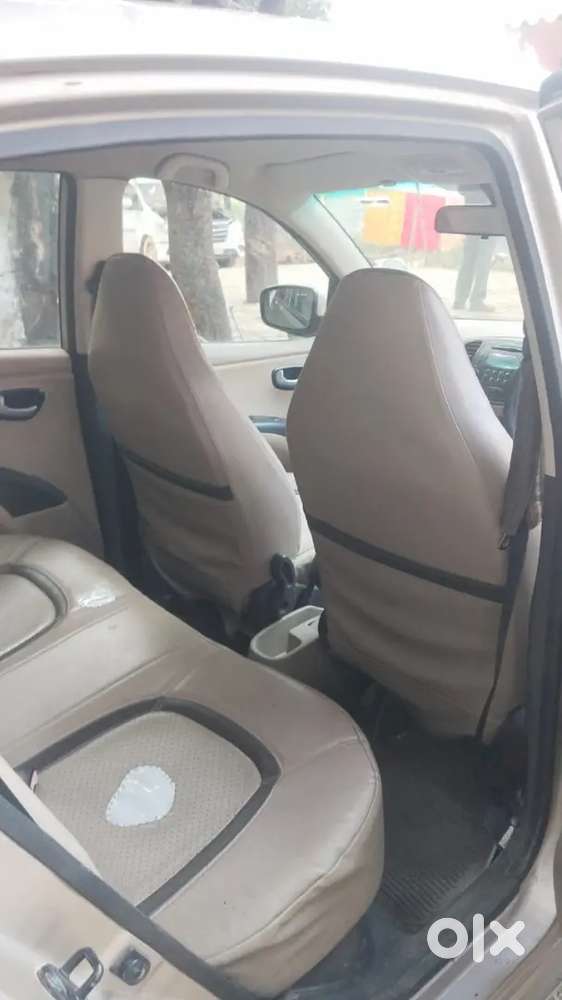 I 10 Car Golden Color