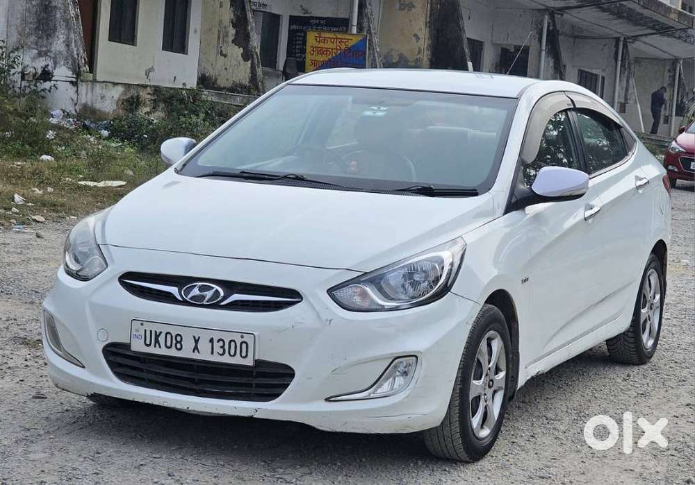 Hyundai Verna Fluidic 1.6 Vtvt Sx, 2012, Petrol