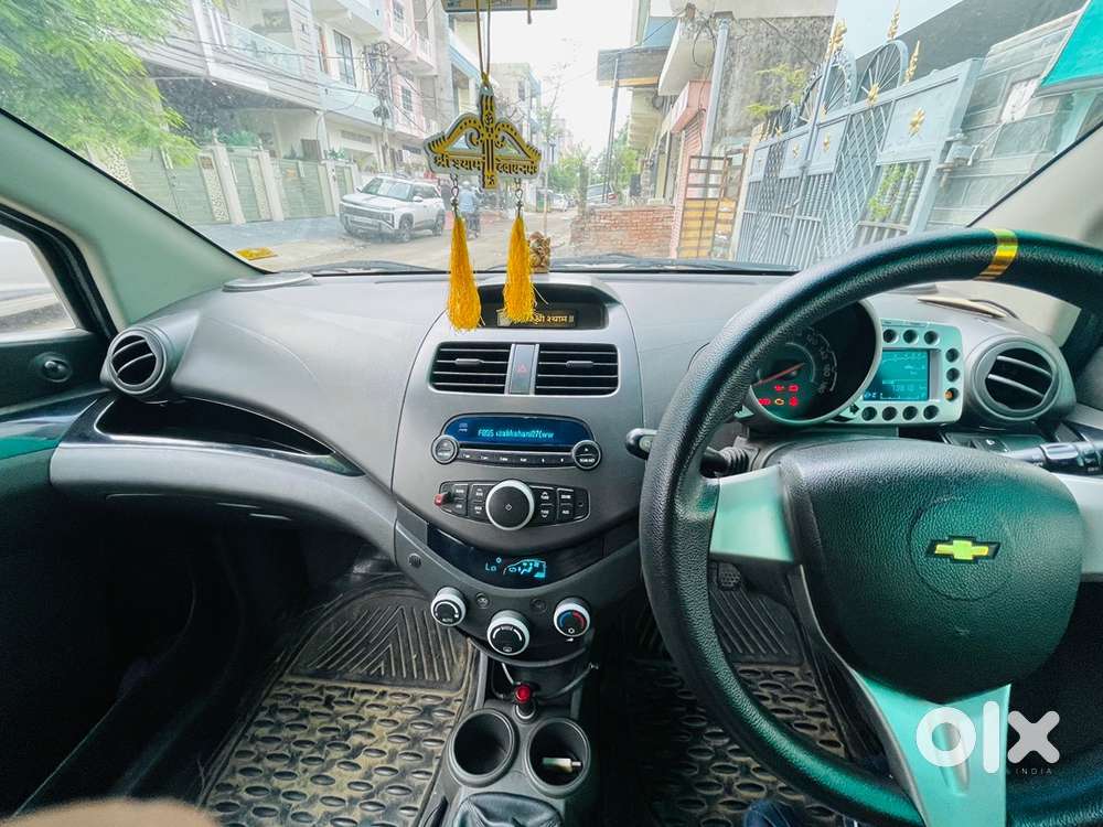 Chevrolet Beat Petrol 2011
