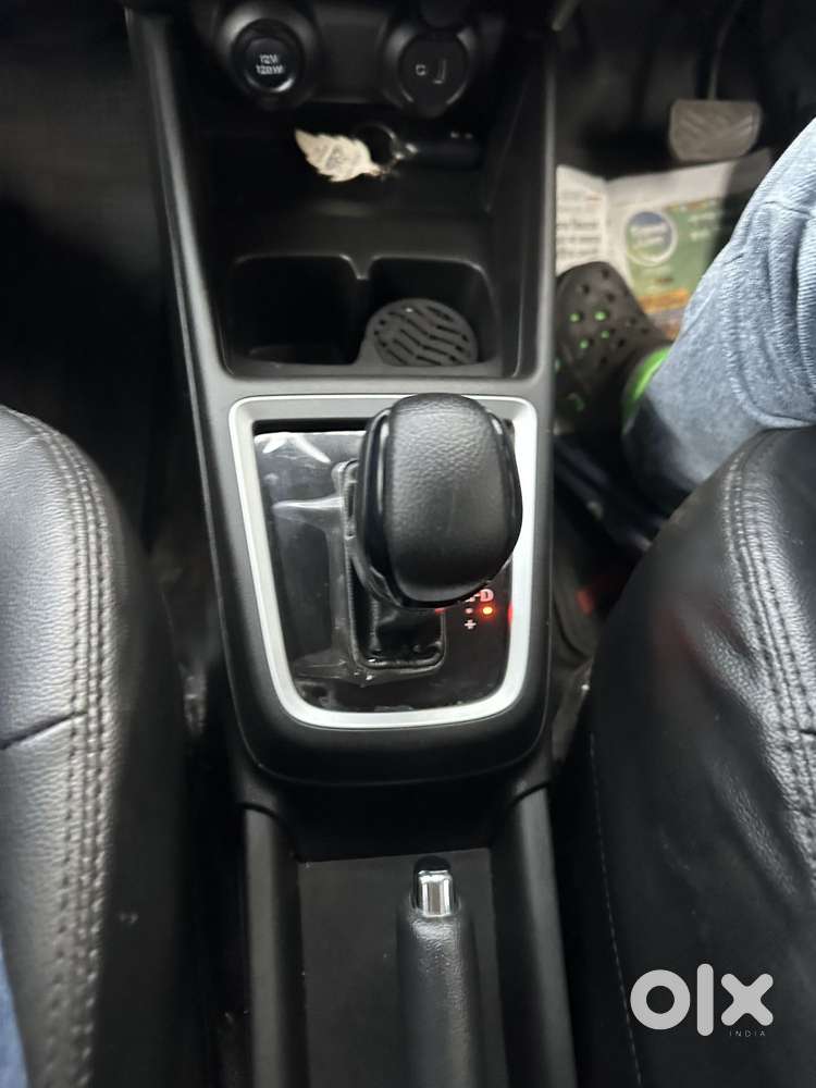 Maruti Suzuki Swift 2018 Zxi Plus, 2022, Petrol
