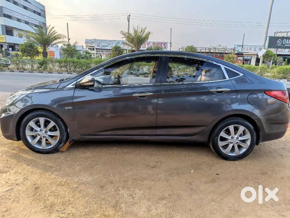 Hyundai Fluidic Verna 2012 Diesel 120000 Km Driven