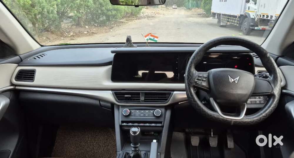 Mahindra Xuv700, 2024, Petrol