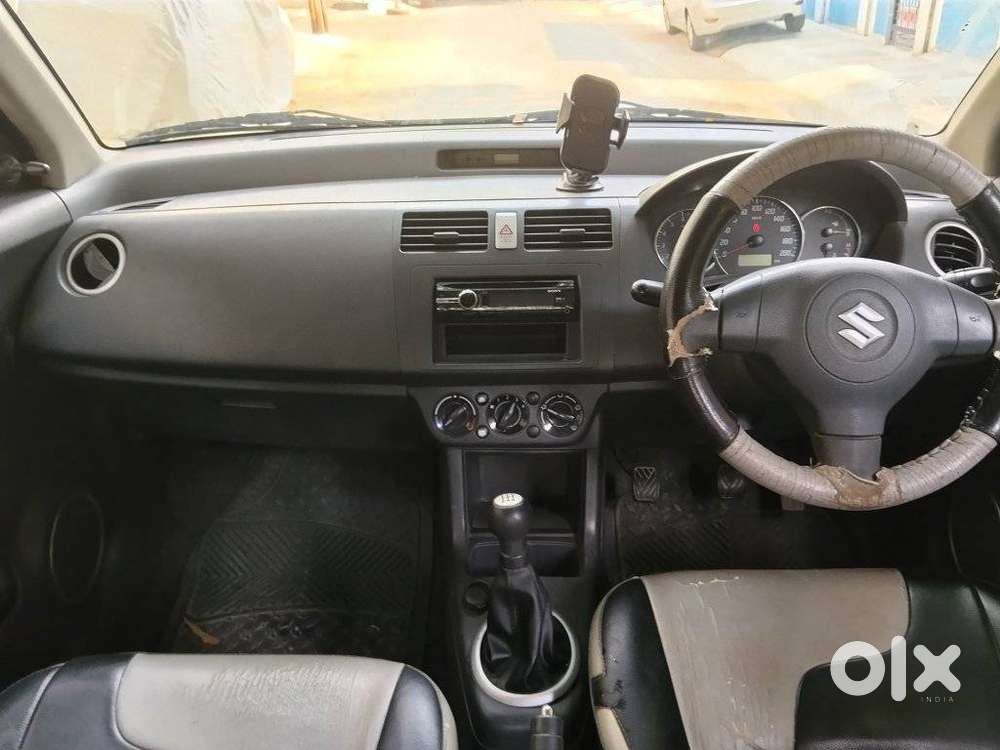 Maruti Suzuki Swift 2011-2014 Vxi, 2011, Petrol