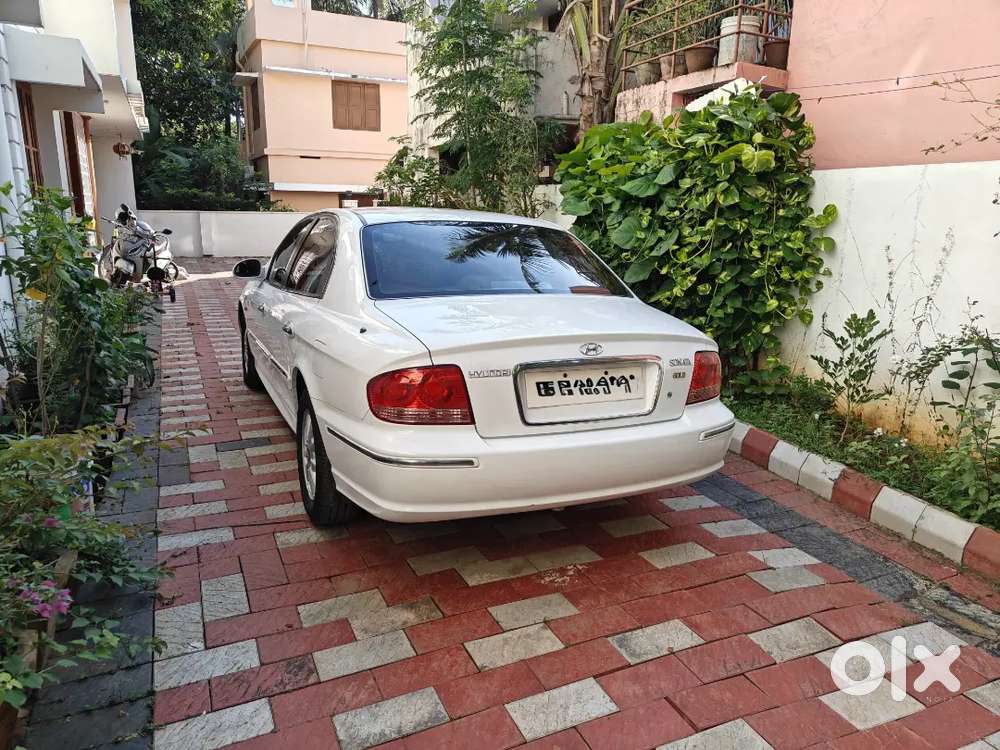 Hyundai Sonata Gold 2005 Petrol
Fancy Number(2010 Serial Registration)