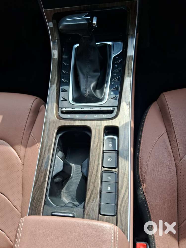 Mg Hector Plus Savvy Pro 1.5 Turbo Petrol Cvt 6 Str, 2023, Petrol