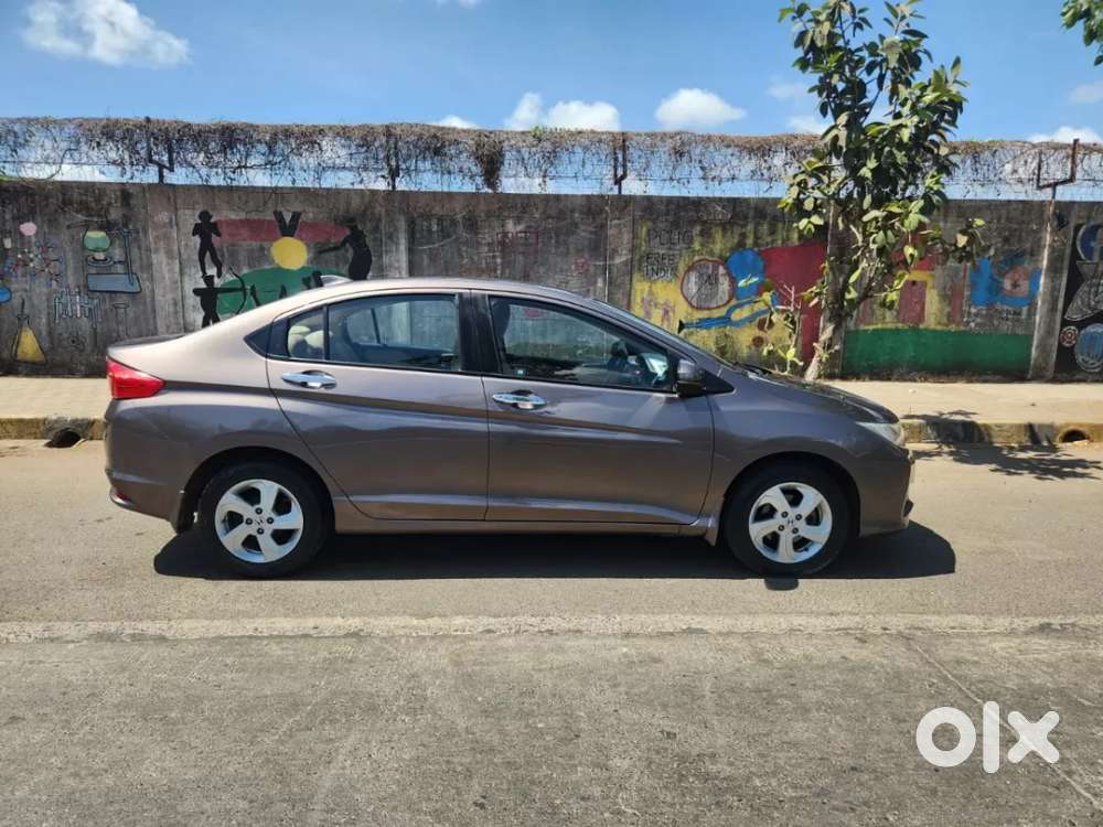 Honda City 1.5 V 4th Gen I-vtec Mt, 2015, Petrol