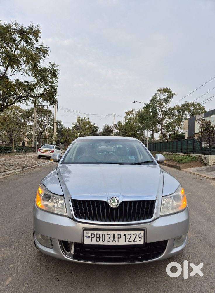 Skoda Laura 2.0 Elegance Tdi Cr At, 2010, Diesel