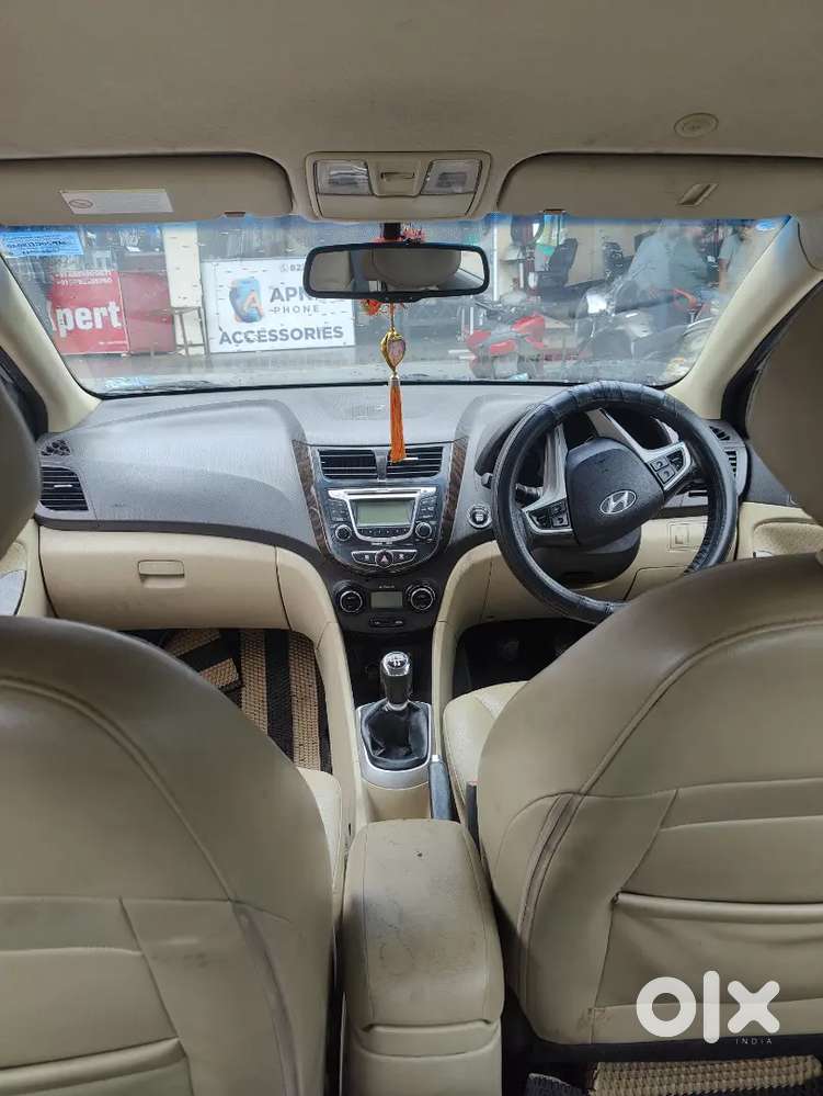 Hyundai Verna Crdi Manual 2011 Year