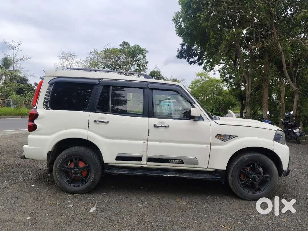 Mahindra Scorpio Diesel 2015