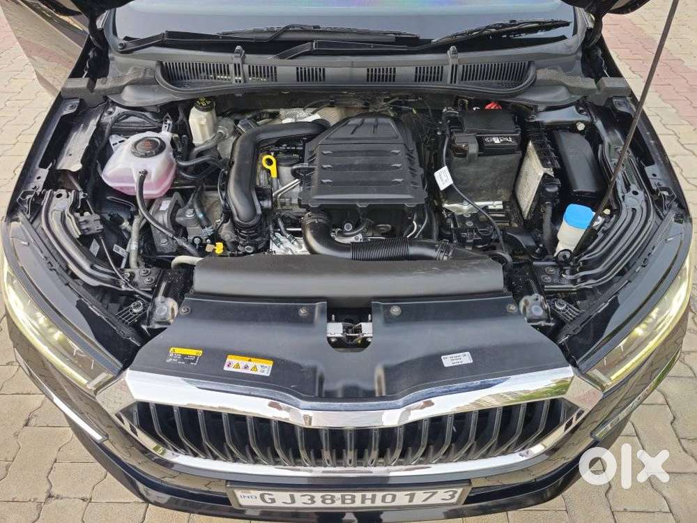 Skoda Slavia 1.0 Tsi Style At, 2024, Petrol