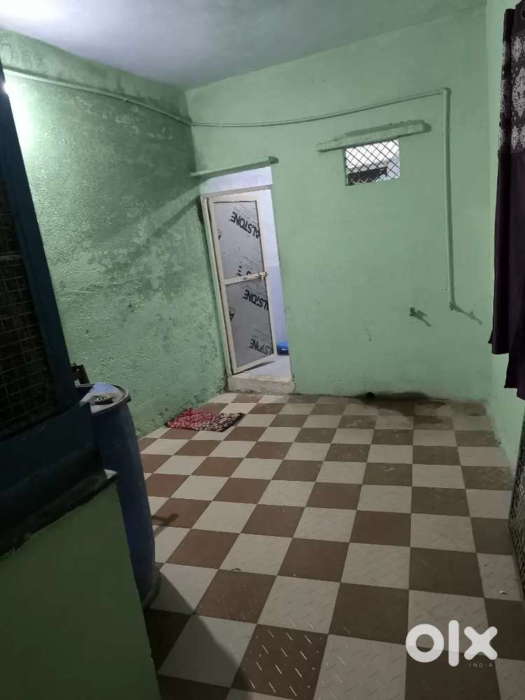 कमरा किराए से देना है