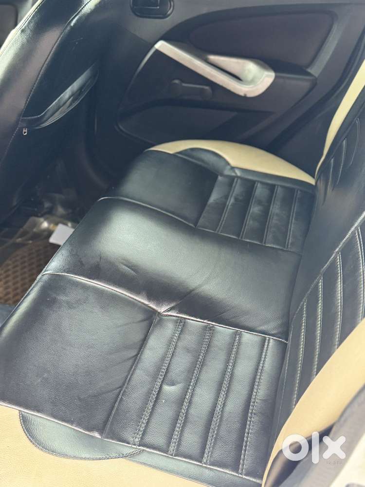 Ford Figo 1.2p Titanium Mt, 2012, Petrol