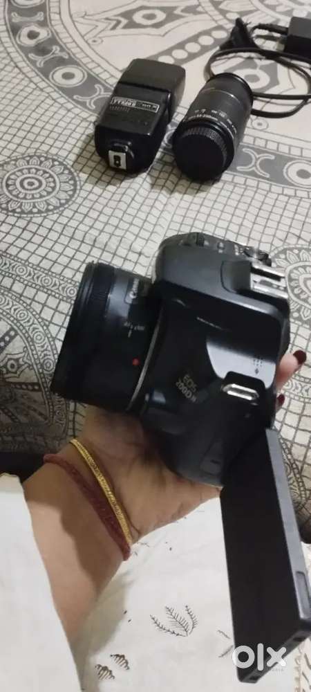 Canon 200 d 2