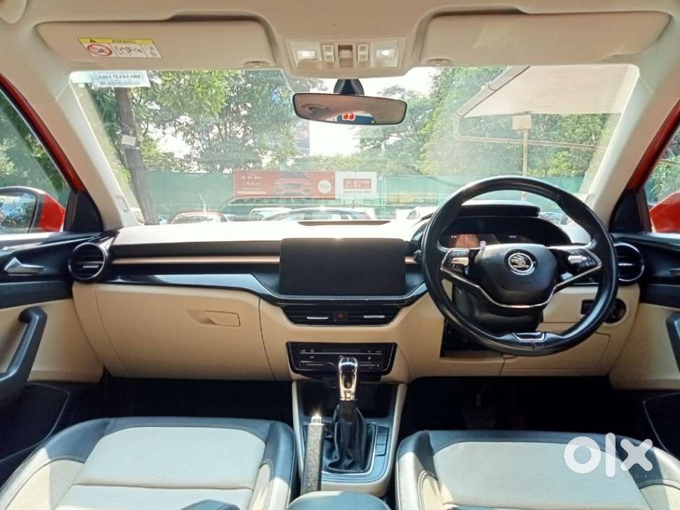 Skoda Slavia 1.0 Tsi Style At, 2024, Petrol