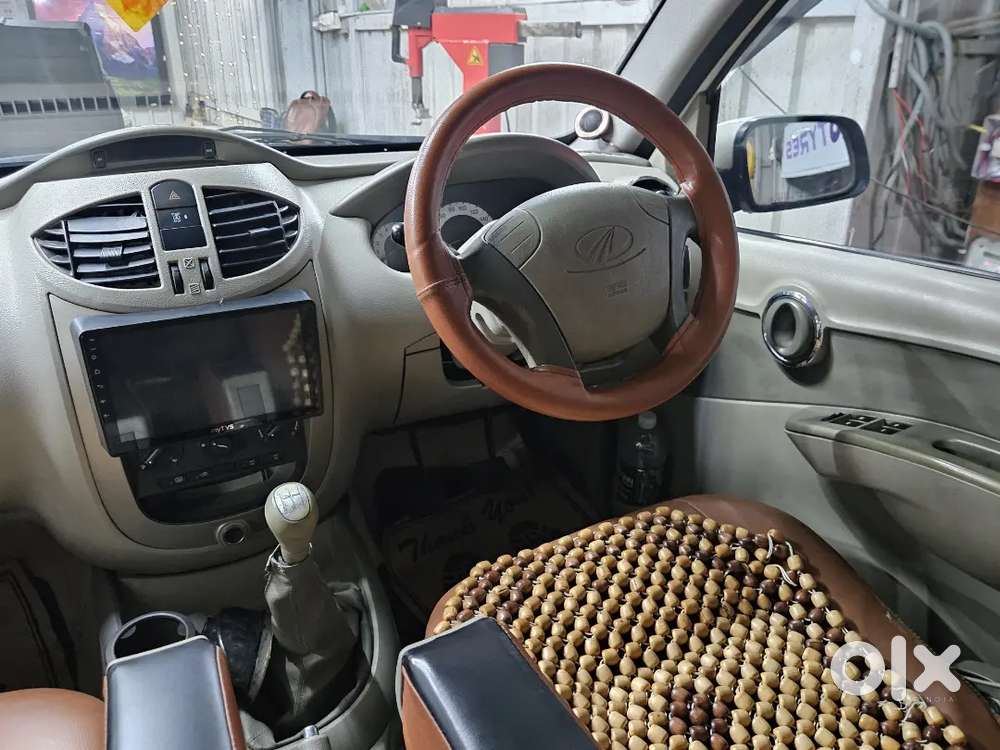 Mahindra Quanto 2015