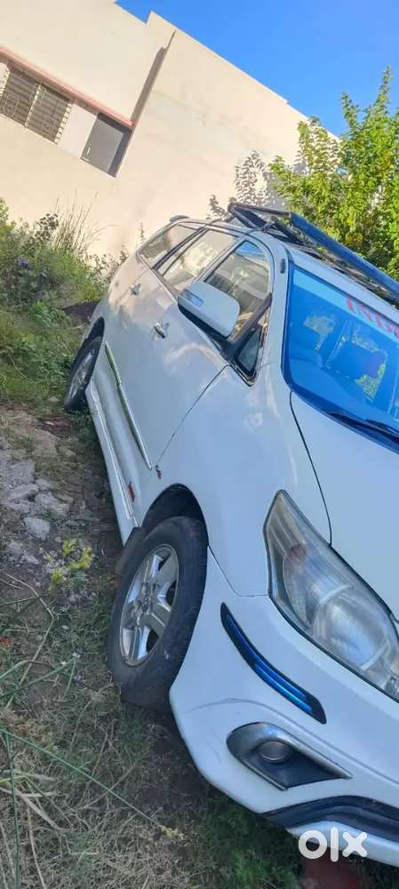 Toyota Innova 2.0 Vx Petrol 2013