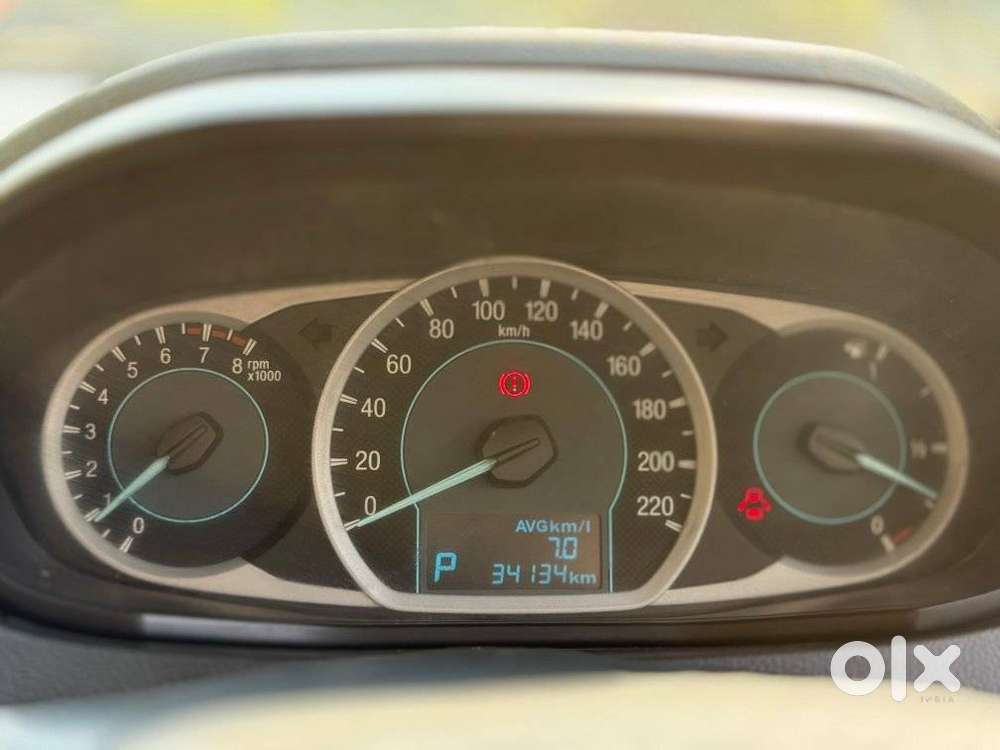 Ford Figo, 2016, Petrol