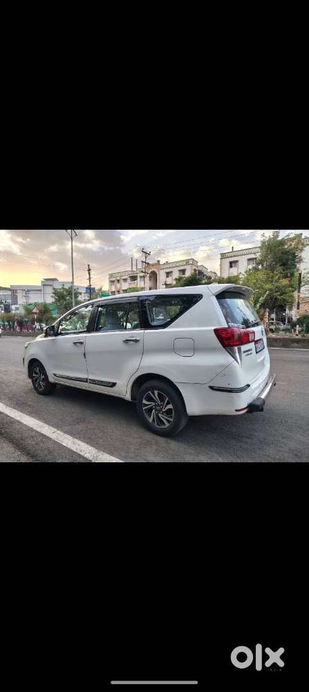 Toyota Innova Crysta 2.4 G Mt 7 Str, 2022, Diesel