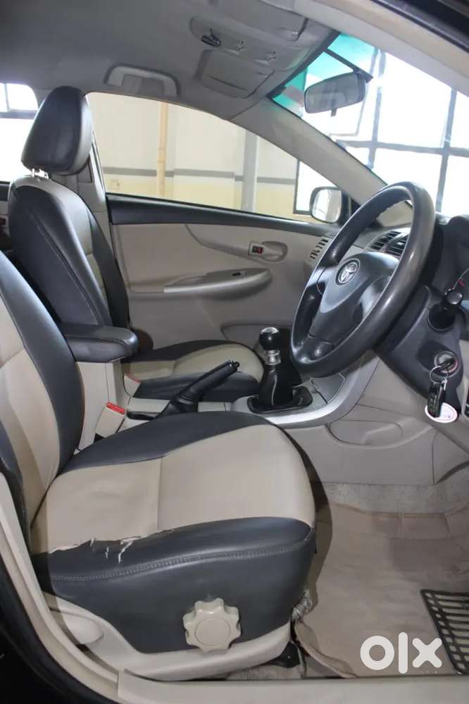 Corolla Altis Aero Model 2012