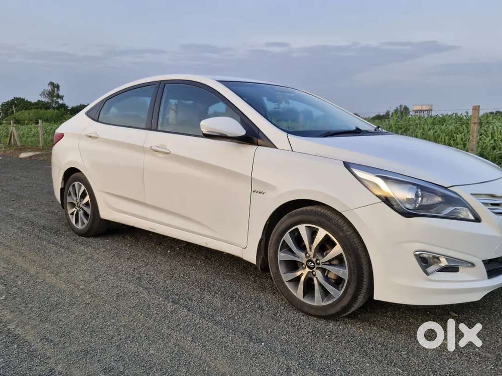Hyundai Verna Fluidic 2016 Sx  Petrol