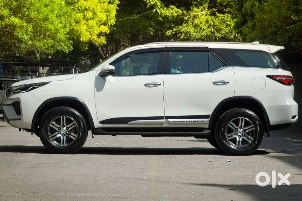 Toyota Fortuner 4x2 At 2.7 Petrol, 2023, Petrol