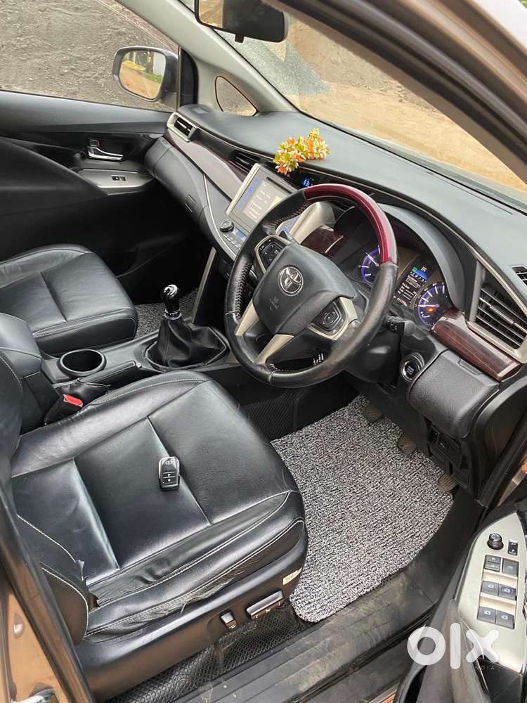 Toyota Innova Crysta Zx 2.4 Diesel 7 Seater, 2016, Diesel