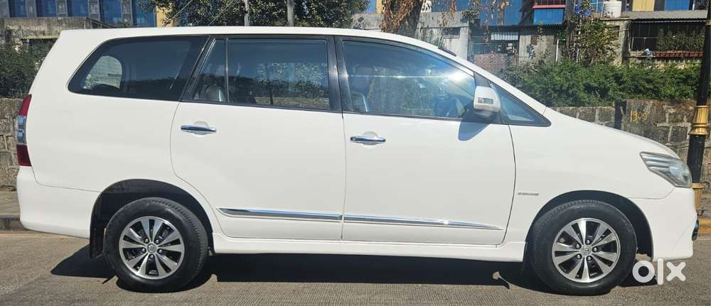 Toyota Innova 2.5 Vx 7 Seater Bs Iv, 2015, Diesel