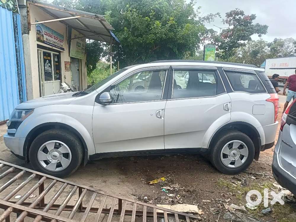 Mahindra Xuv500 Diesel 2012 Car
