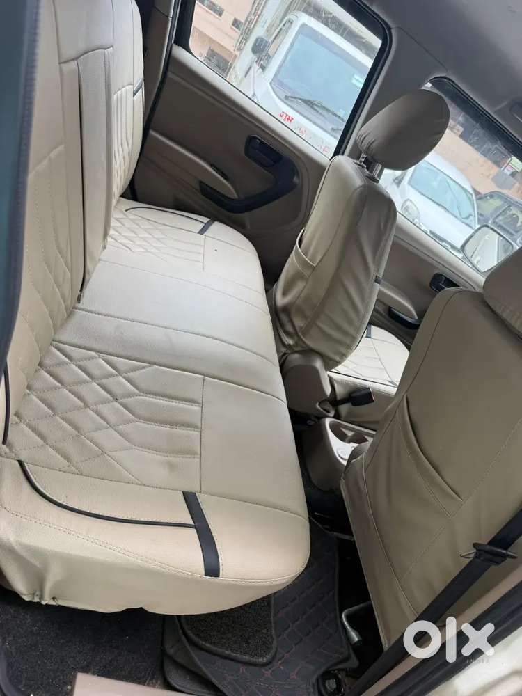 Mahindra Tuv 300 Plus 2019