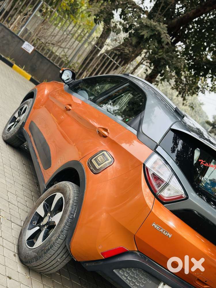 Tata Nexon 1.2 Revotron Xza Plus, 2018, Petrol