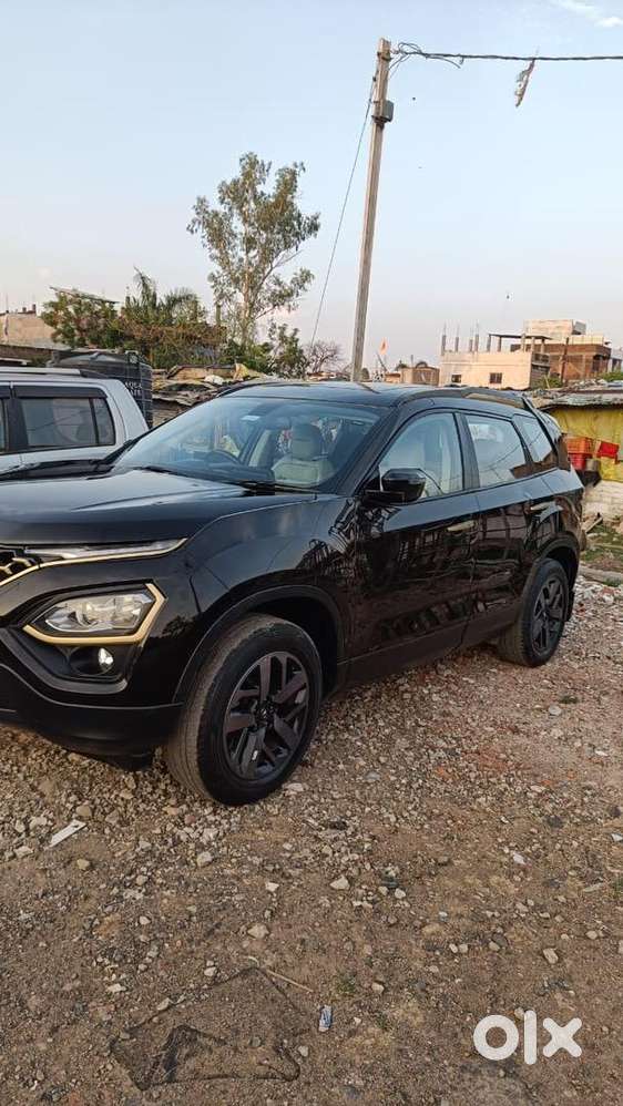 New Tata Safari Gold Xza+ Dark Edition