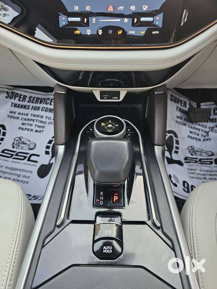 Tata Safari Accomplished Plus 6 Str Dual Tone, 2024, Diesel