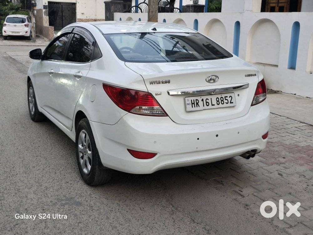 Hyundai Verna 1.6 Ex Vtvt, 2012, Petrol