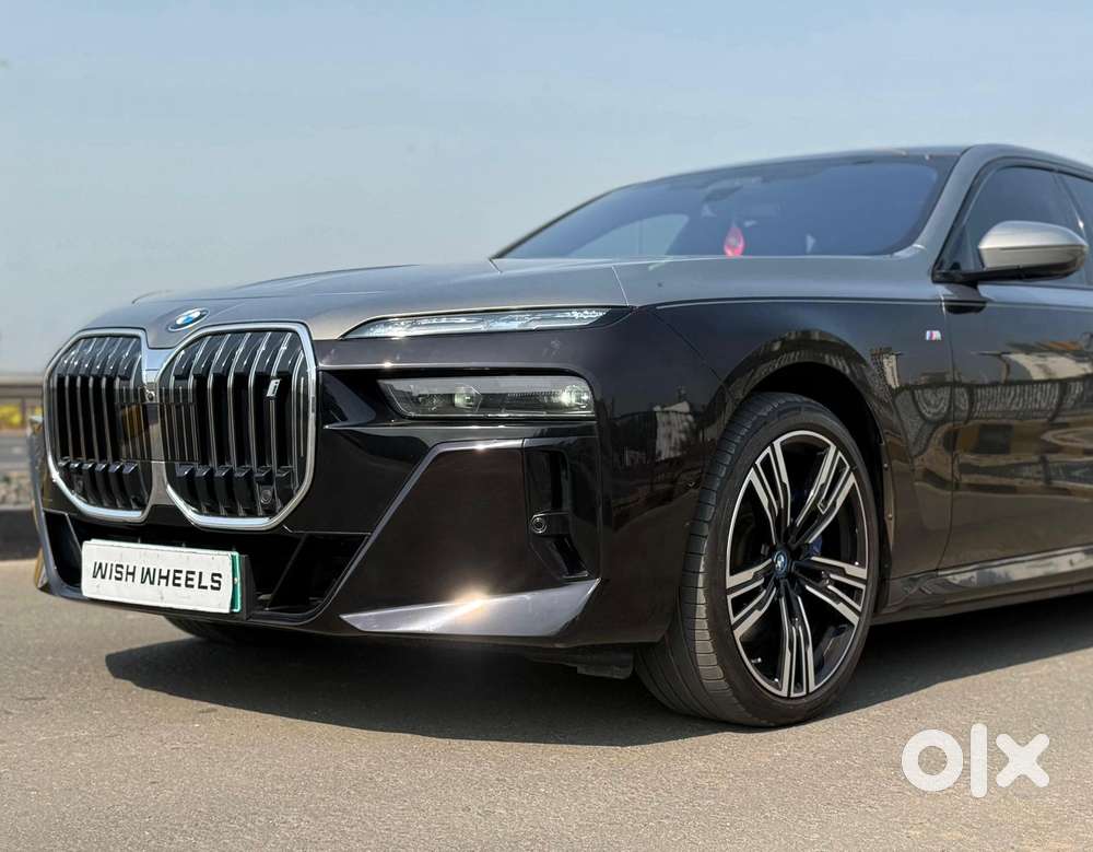 Bmw I7 Xdrive60, 2023, Electric