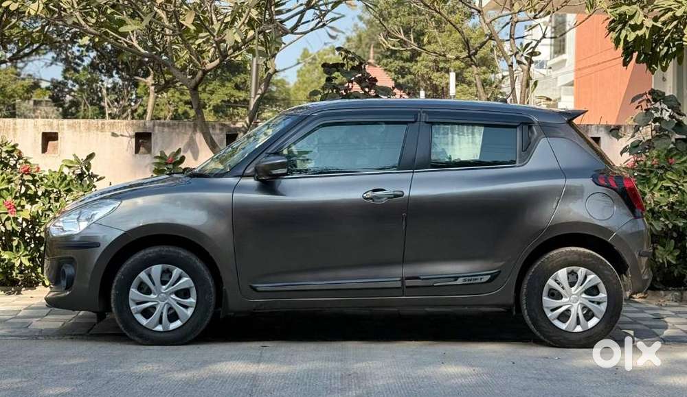 Maruti Suzuki Swift Vxi Optional, 2023, Petrol