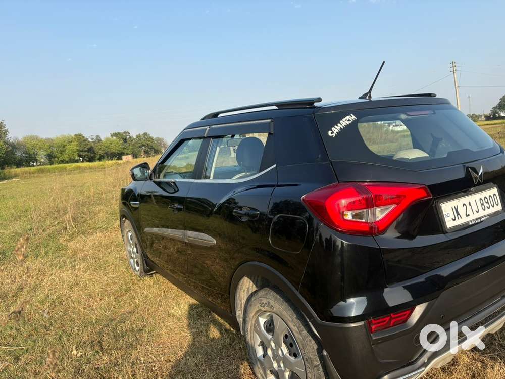 Mahindra Xuv300 2023 Diesel Well Maintained