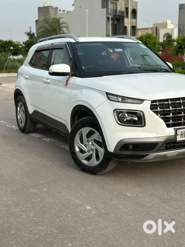 Hyundai Venue 1.2 2021 Km Driven 57000
