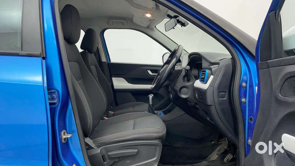 Tata Punch 1.2 Revotron Creative Dual Tone, 2022, Petrol