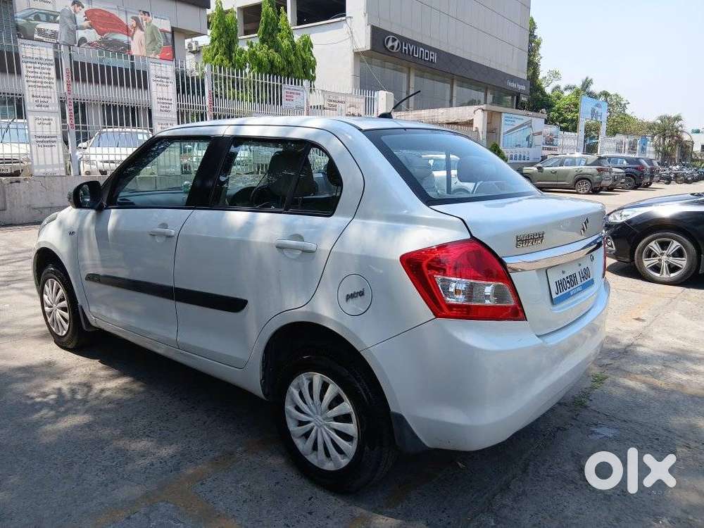 Maruti Suzuki Swift Dzire 1.2 Vxi Bsiv, 2015, Petrol