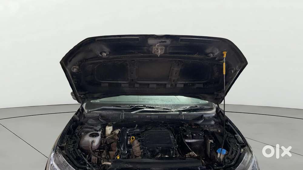 Volkswagen Virtus 1.0 Topline Tsi At, 2023, Petrol