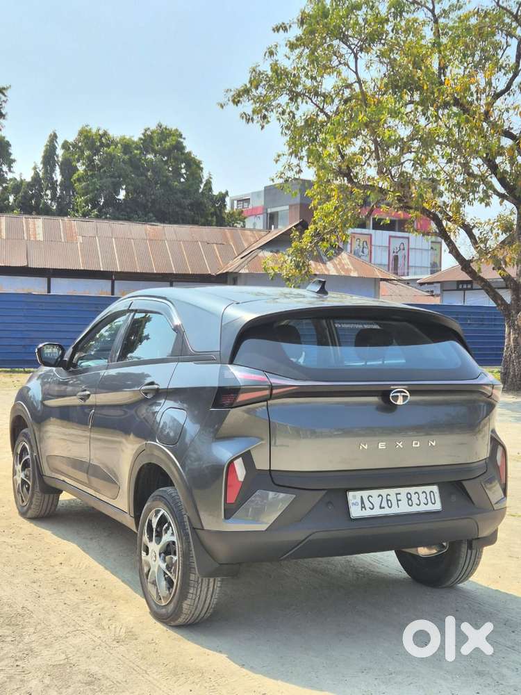 Tata Nexon Smart Plus1.2 Revotron Petrol 5 Mt, 2023, Petrol