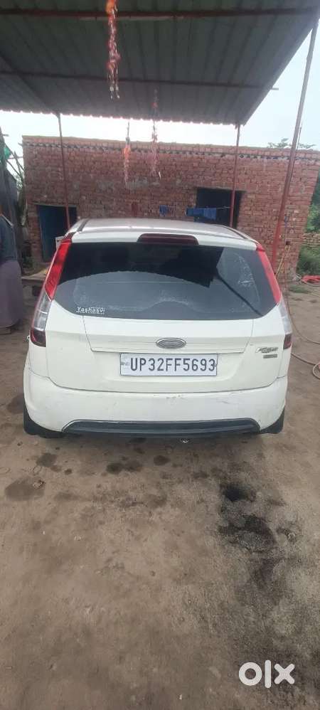 Ford Figo Diesel Titanium 2014