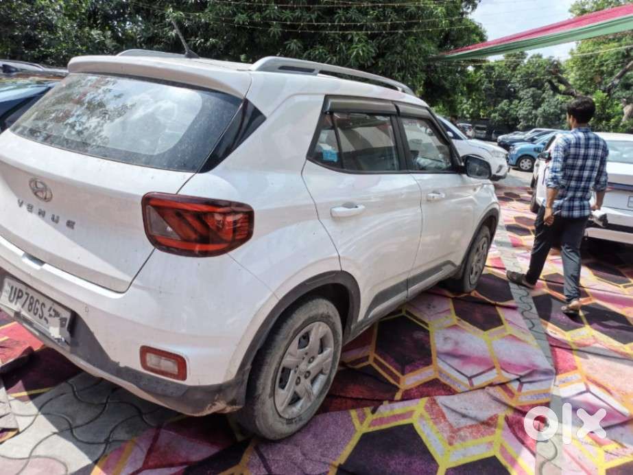 Hyundai Venue 1.2 S Plus, 2021, Petrol