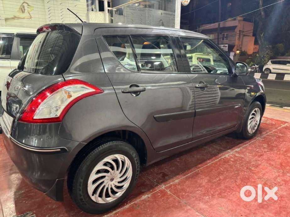 Maruti Suzuki Swift 1.2 Vxi (o), 2016, Petrol