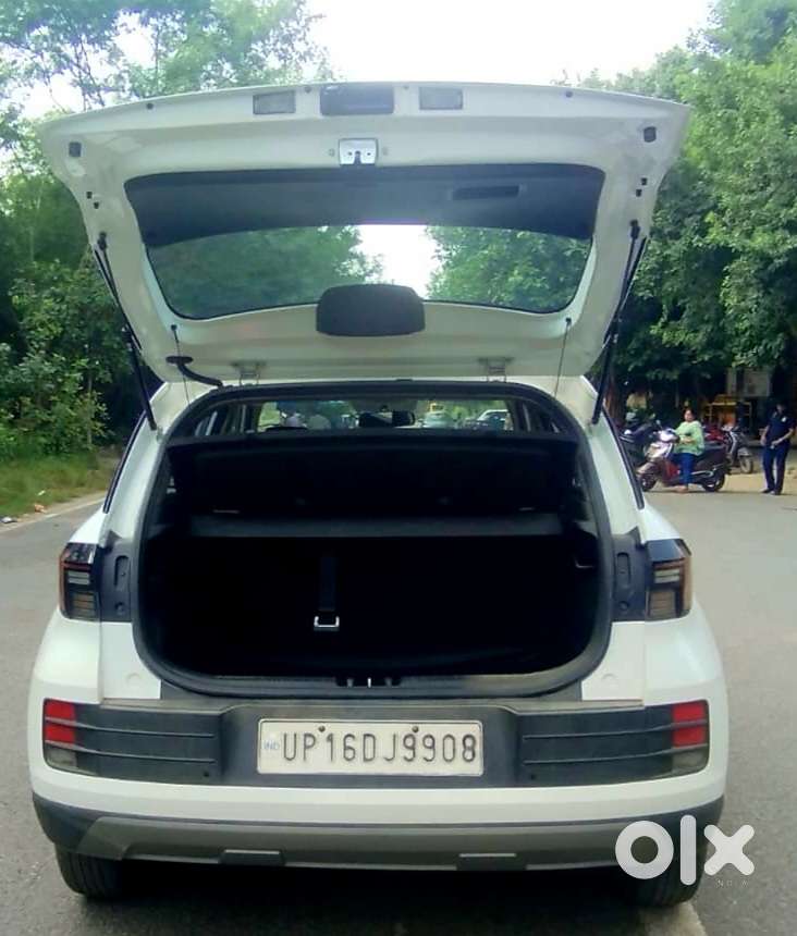 Hyundai Venue 1.2 S (o), 2022, Petrol