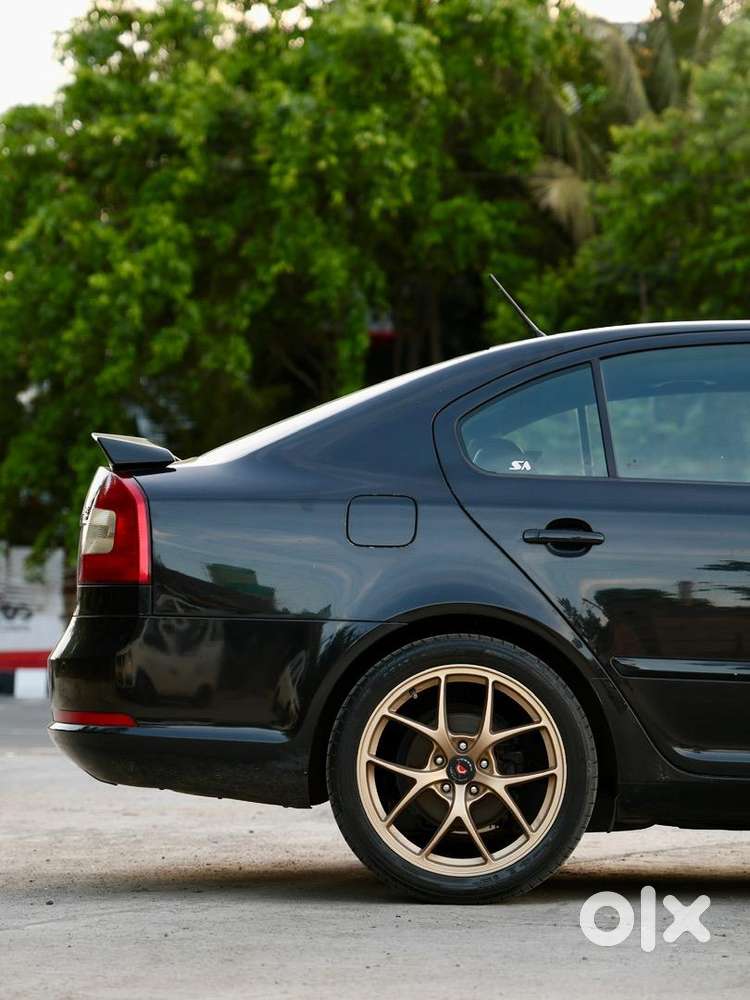 Skoda Laura Vrs 2012